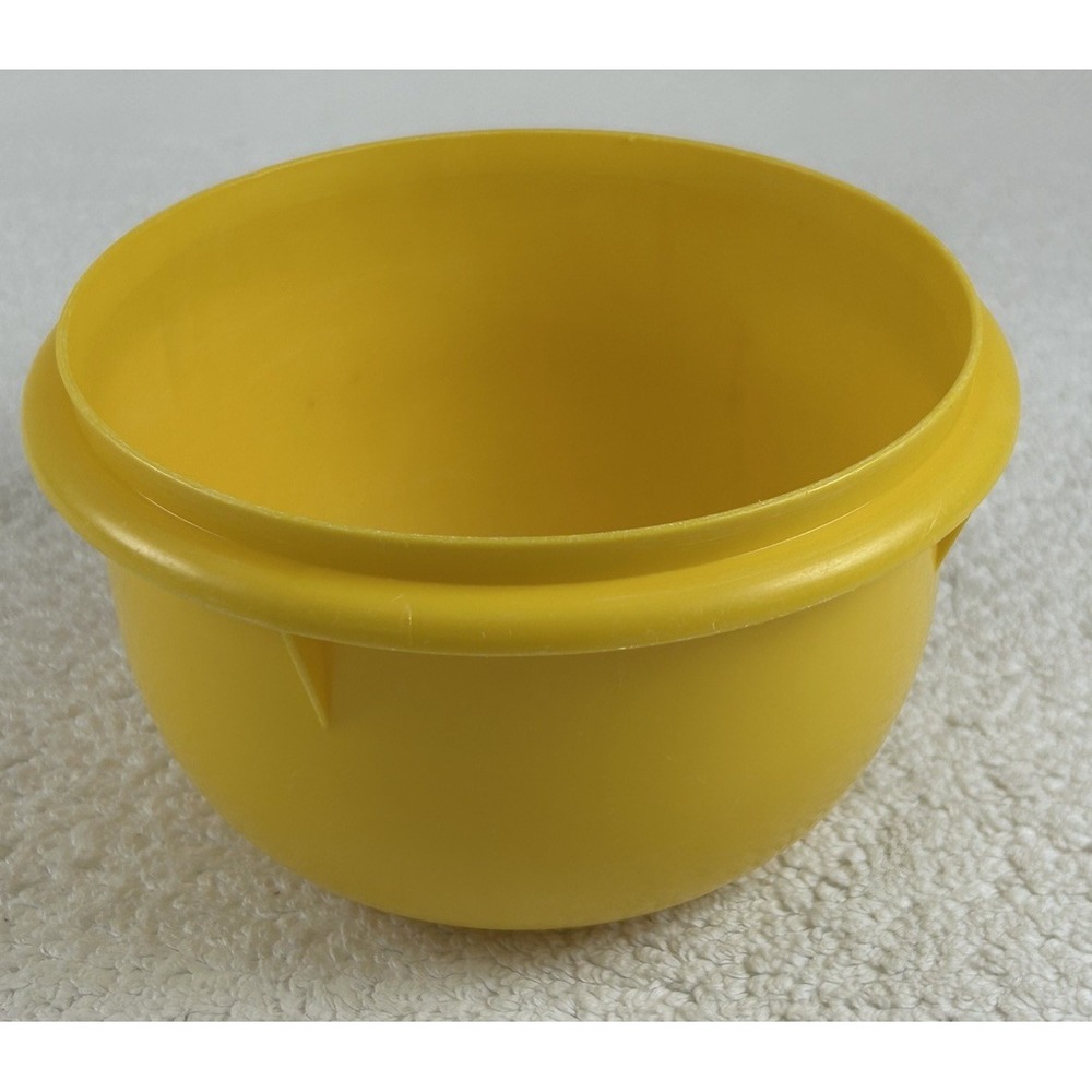 Vintage Tupperware #271-12 Yellow Nesting Mixing Bowl NO LID Replacement **EUC**